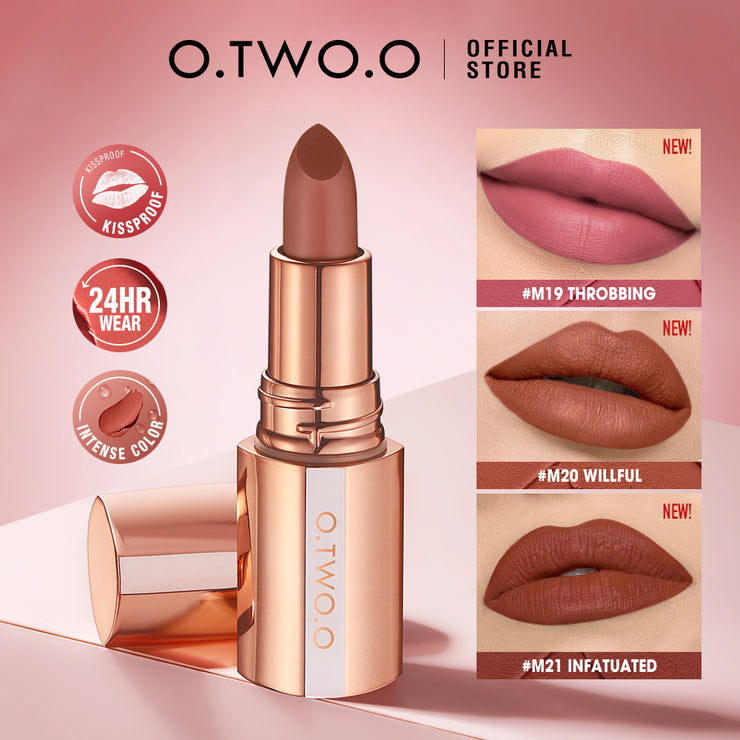 O.TWO.O MISTY KISS LOCK COLOUR MATTE LIPSTICK